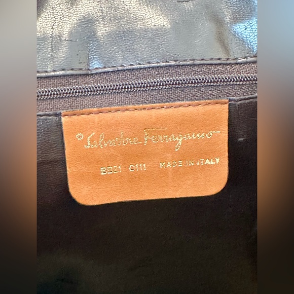 Salvatore Ferragamo Tote Bag with Pouch - Picture 8 of 15